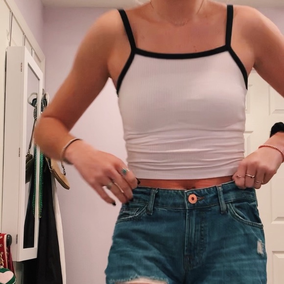 LF Black and White Tank Top - Picture 3 of 5